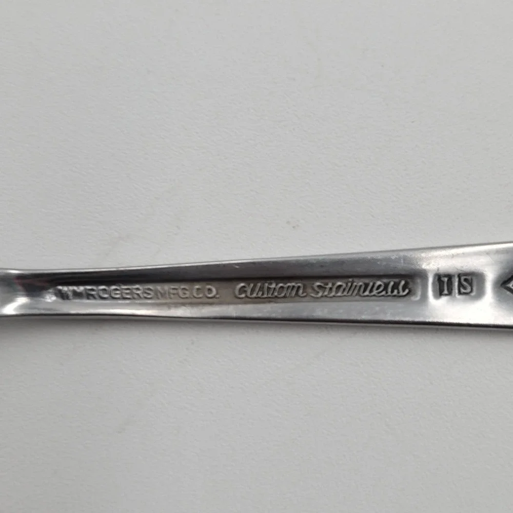 3pc Wm Rogers Mfg Co Calypso Pattern Stainless Salad Forks IS Flatware Set